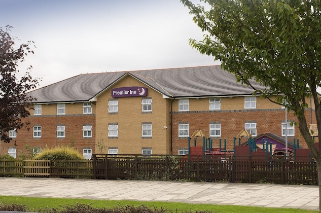 Gallery - Premier Inn Doncaster Central East