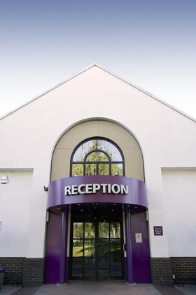 Gallery - Premier Inn South Mimms Potters Bar