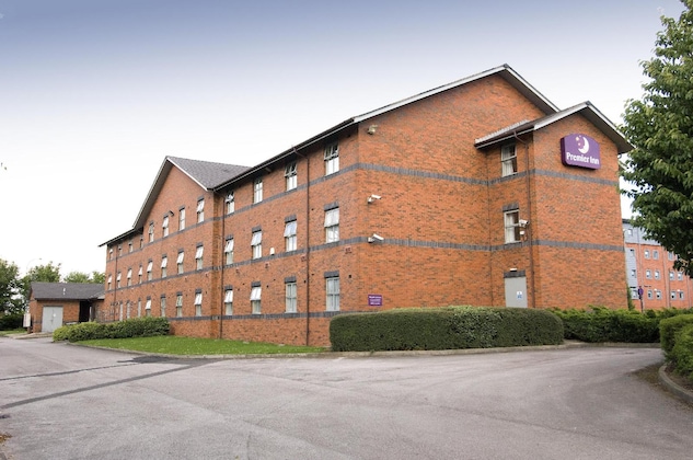 Gallery - Premier Inn Sheffield (Arena)