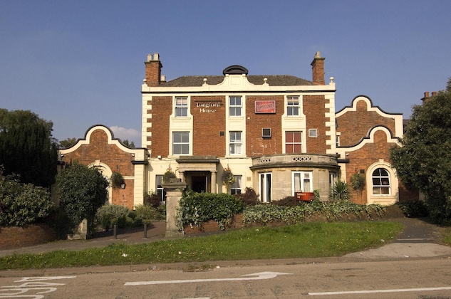 Gallery - Premier Inn Cannock South