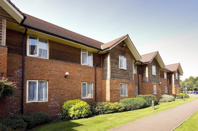 Gallery - Premier Inn Tewkesbury