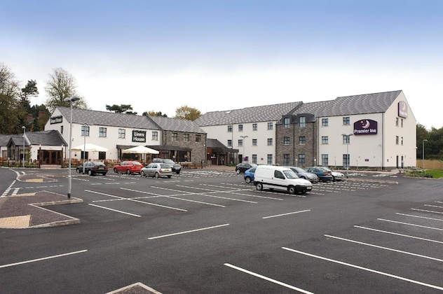 Gallery - Premier Inn Lisburn