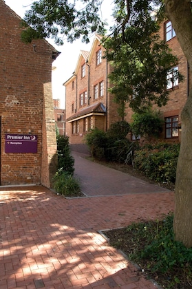 Gallery - Premier Inn York City (Blossom St South)