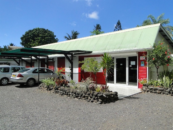 Gallery - Linareva Moorea Beach Resort