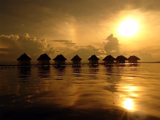 Gallery - Punta Caracol Acqua Lodge