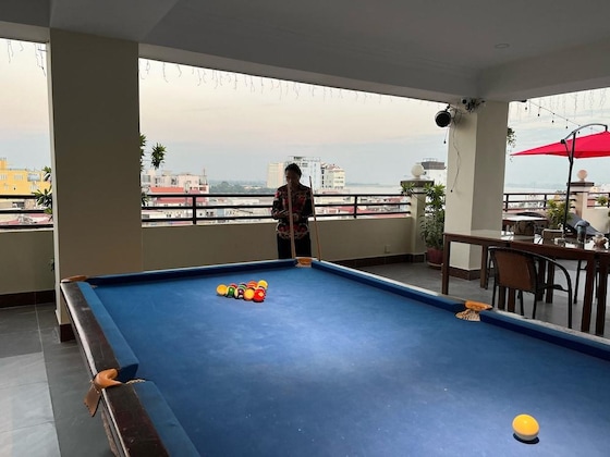 Gallery - Queen Wood Hotel