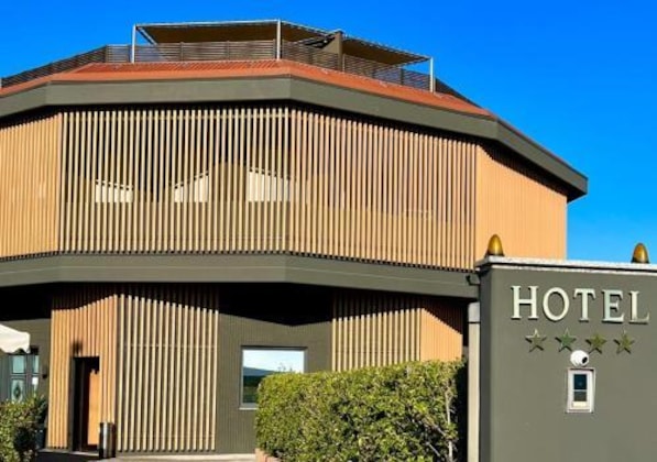 Gallery - Hotel Motel Top