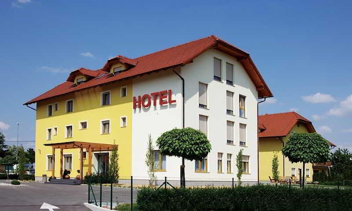 Gallery - Hotel Bau