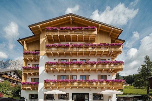 Gallery - Camina Suite & Spa