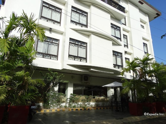 Gallery - Ipil Suites Puerto Princesa