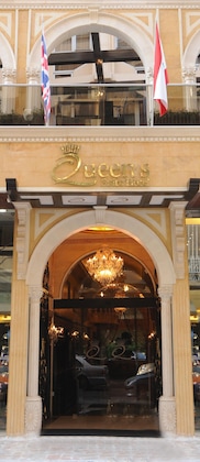 Gallery - Queen's Suite Hotel