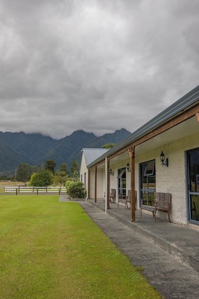 Gallery - Mt Cook View Motel - Fox Glacier
