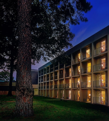 Gallery - Historic Whispering Woods Hotel & Conference Center