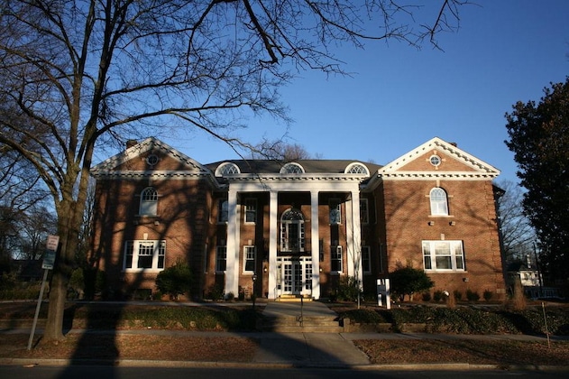 Gallery - The King's Daughters Inn