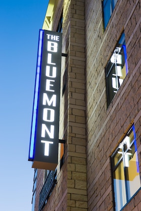 Gallery - Bluemont Hotel