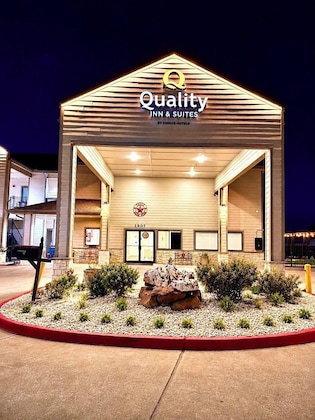 Gallery - Quality Inn & Suites Victoria South