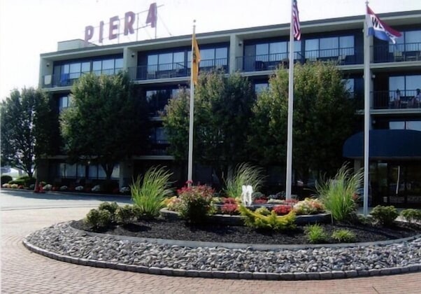Gallery - Pier 4 Hotel