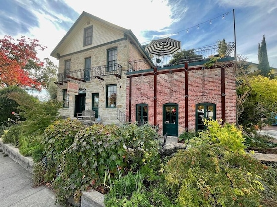 Gallery - Maison Fleurie, A Four Sisters Inn