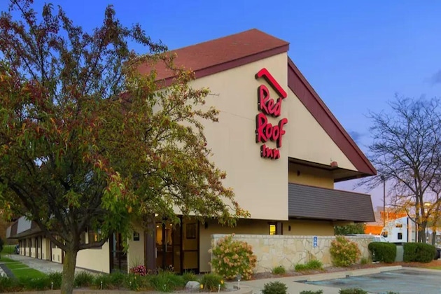 Gallery - Red Roof Inn Detroit Metro Airport - Taylor