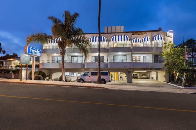 Gallery - Travelodge By Wyndham San Clemente Beach