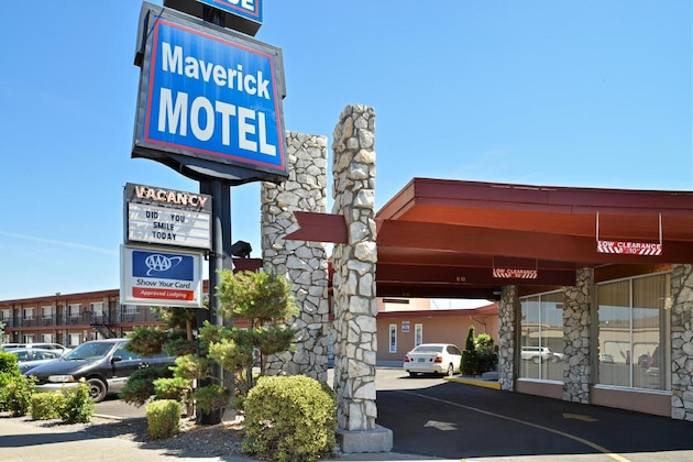 Gallery - Maverick Motel