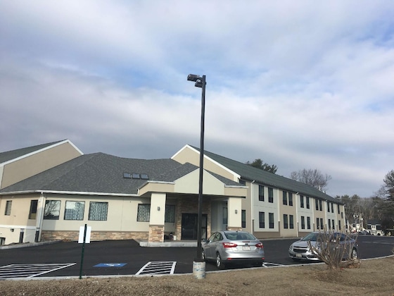Gallery - Best Western Hampshire Inn