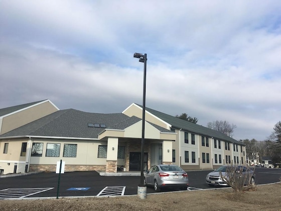 Gallery - Best Western Hampshire Inn