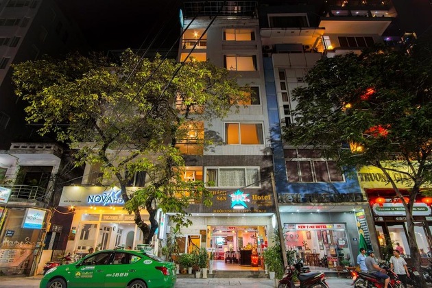 Gallery - Dmz Hotel