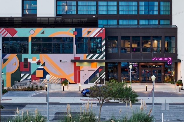 Gallery - Moxy Virginia Beach Oceanfront