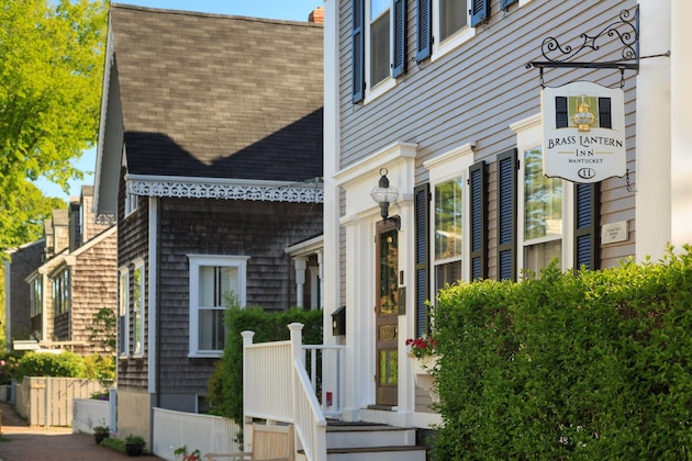 Gallery - Brass Lantern Inn