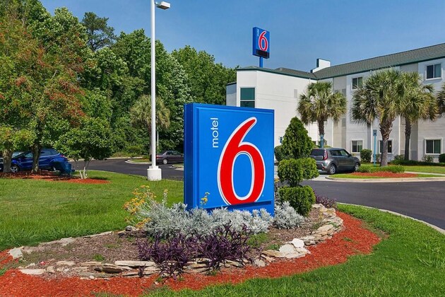 Gallery - Motel 6 Columbia East Sc