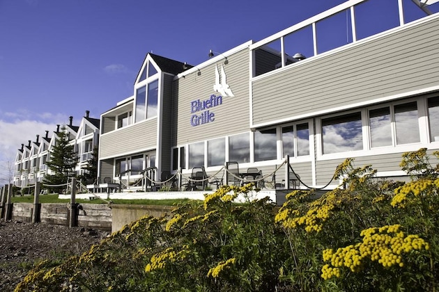 Gallery - Bluefin Bay On Lake Superior
