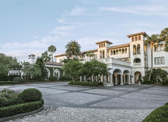 Gallery - The Cloister