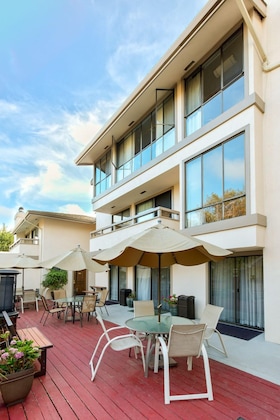 Gallery - Colton Inn