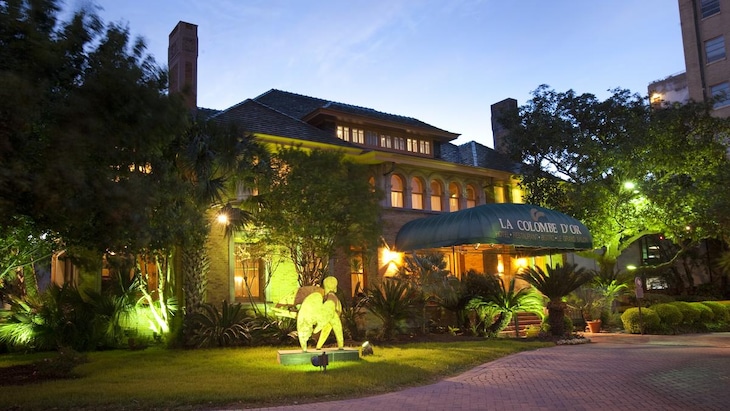 Gallery - La Colombe D'or Hotel