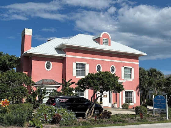 Gallery - Windemere Inn By The Sea