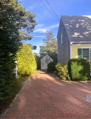 Gallery - By The Sea Guests Bed & Breakfast & Suites