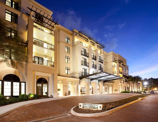 Gallery - The Alfond Inn