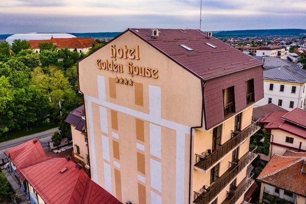 Gallery - Hotel Golden House