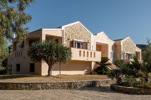 Gallery - Leone Luxury Villas