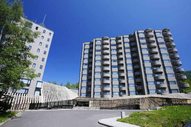 Gallery - One Niseko Resort Towers