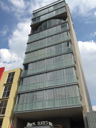 Gallery - Hotel Block Suites