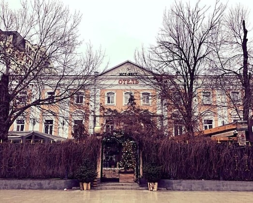 Gallery - East-West Hotel