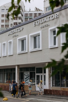 Gallery - Hotel Equator