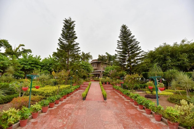 Gallery - Mulberry Araliayas Resort & Spa