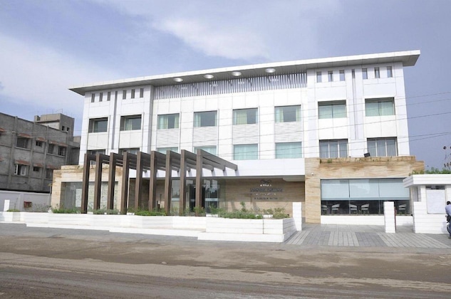 Gallery - Ambar Sarovar Portico