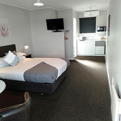 Gallery - Albatross Motel