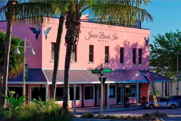 Gallery - Jensen Beach Inn
