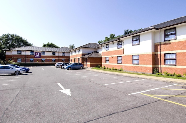 Gallery - Premier Inn Fareham