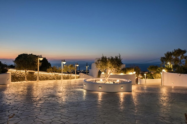 Gallery - Oia Suites